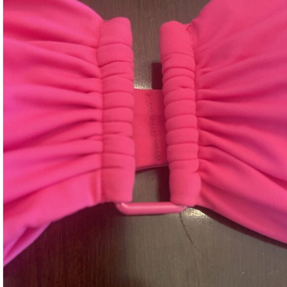 NWT VIctoria's Secret Swim Bikini Top MEDIUM Hot Pink Bandeau Attachable Strap - Picture 2 of 11